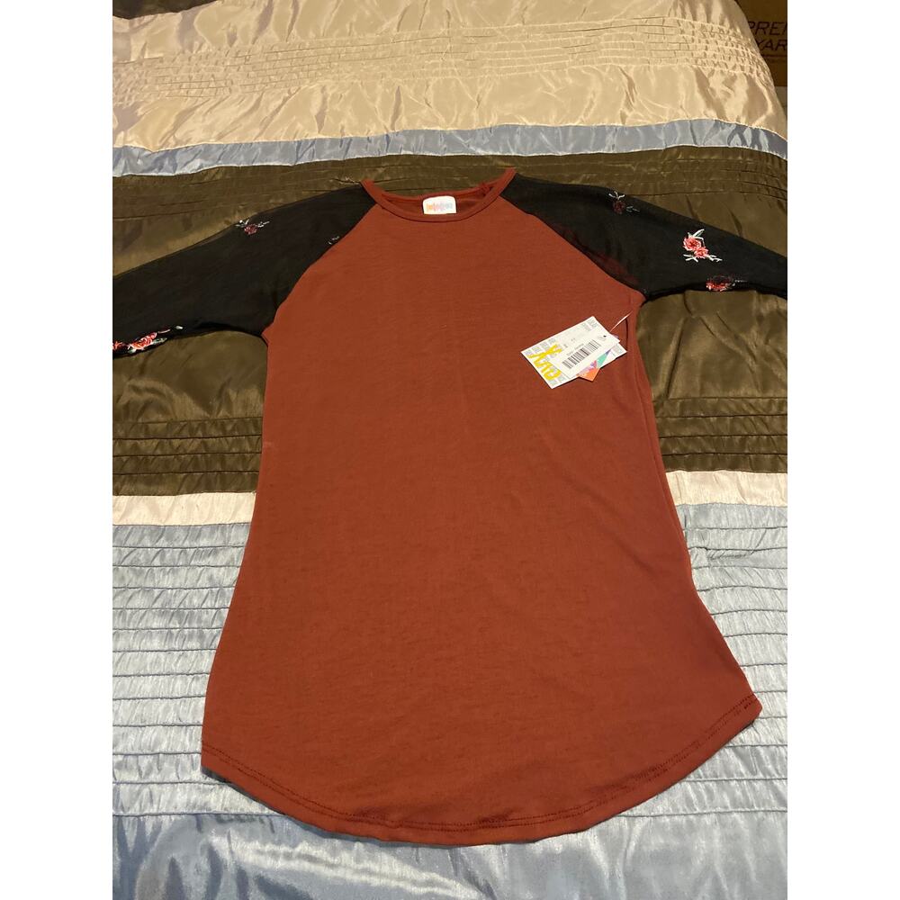 Lularoe red and black Randy top with mesh sleaves Size XXS NWT